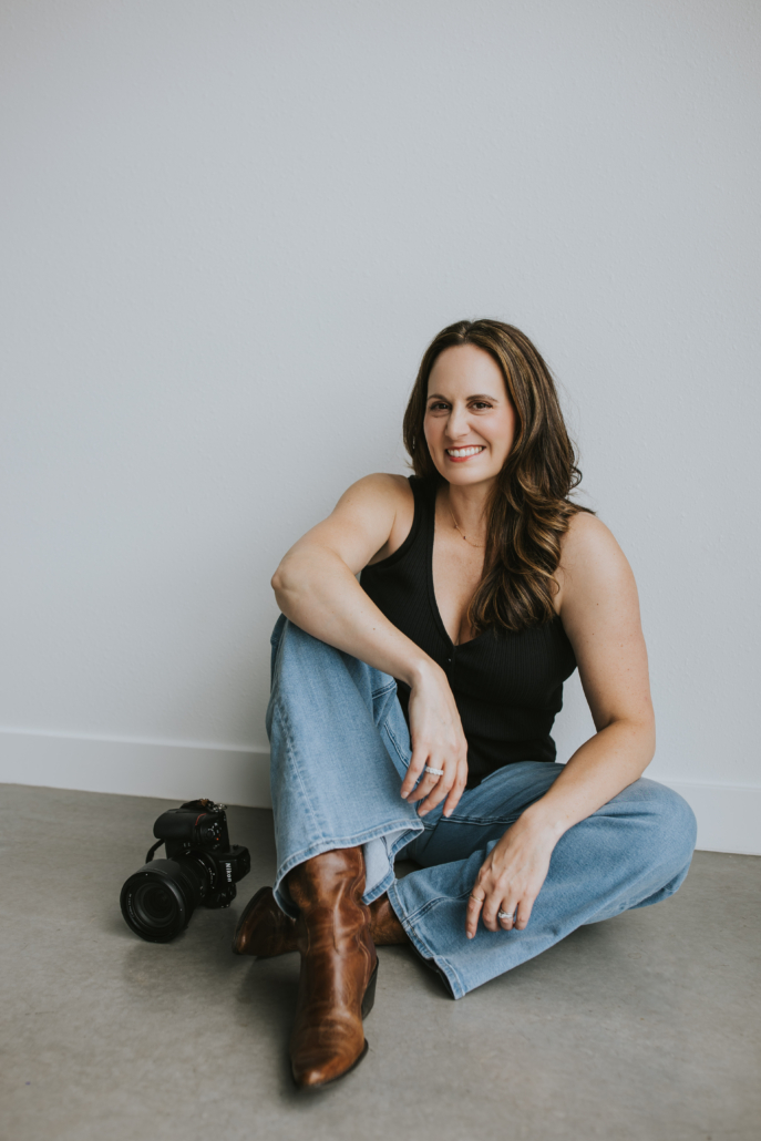 Lindsay Tiwald is a NJ Brand Photographer for LMT Photography and Design.